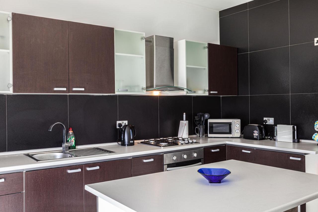 Z4 - Seafront Apartment St. Paul's Bay Luaran gambar