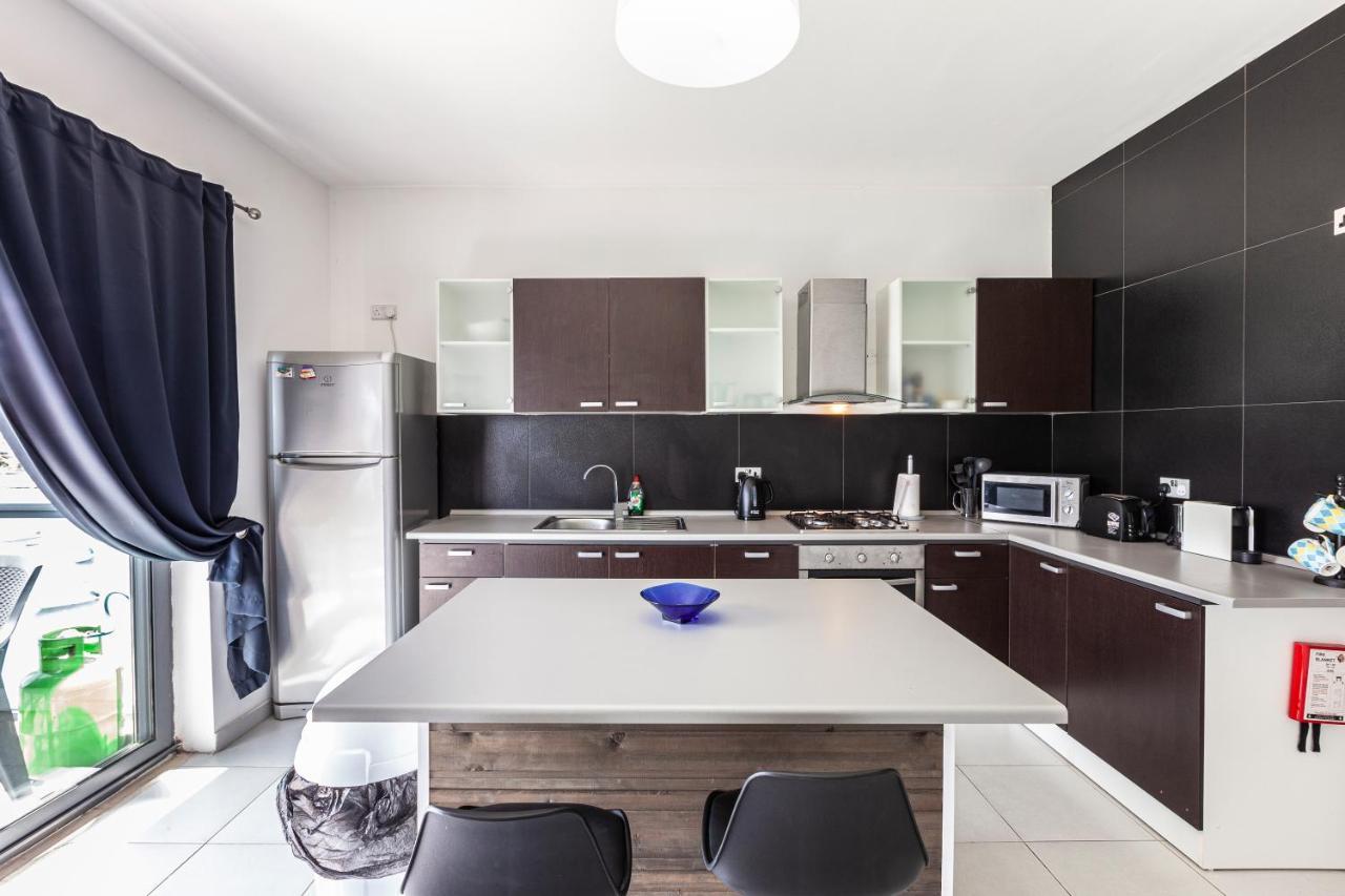 Z4 - Seafront Apartment St. Paul's Bay Luaran gambar