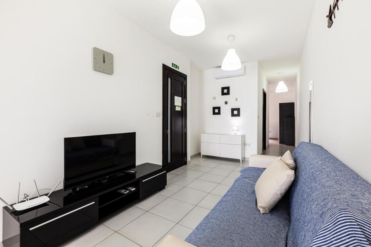 Z4 - Seafront Apartment St. Paul's Bay Luaran gambar